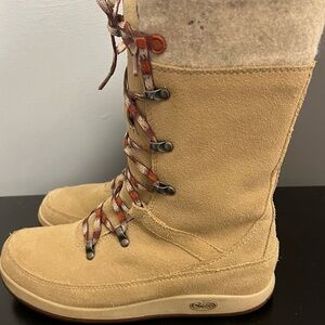 CHACO Waterproof Boots Wool Suede Beige Women's Sz 6.5